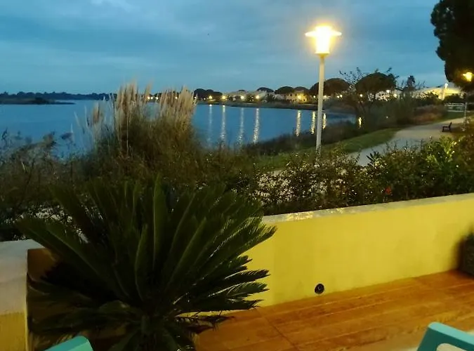 Les Rives Du アパート